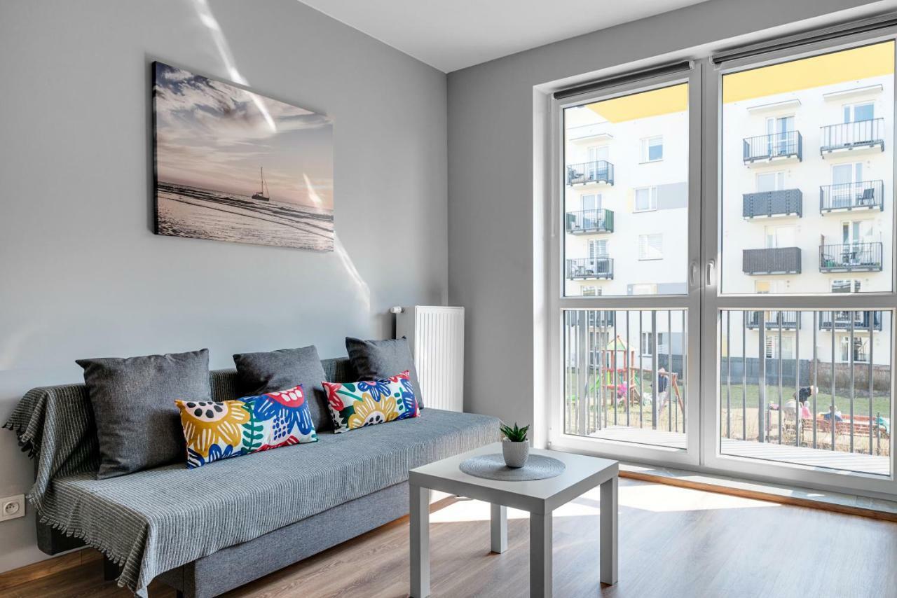 Warszawa-Wlochy Brilliant Apartment エクステリア 写真