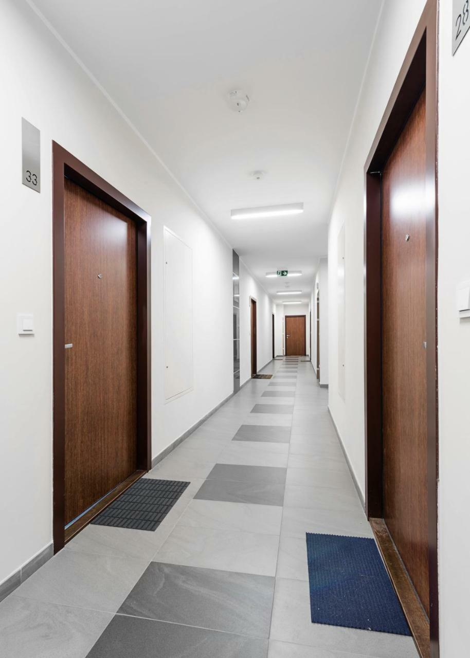 Warszawa-Wlochy Brilliant Apartment エクステリア 写真
