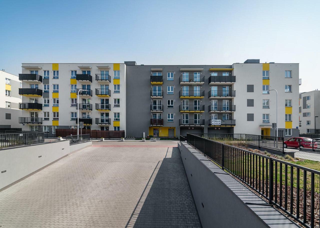 Warszawa-Wlochy Brilliant Apartment エクステリア 写真